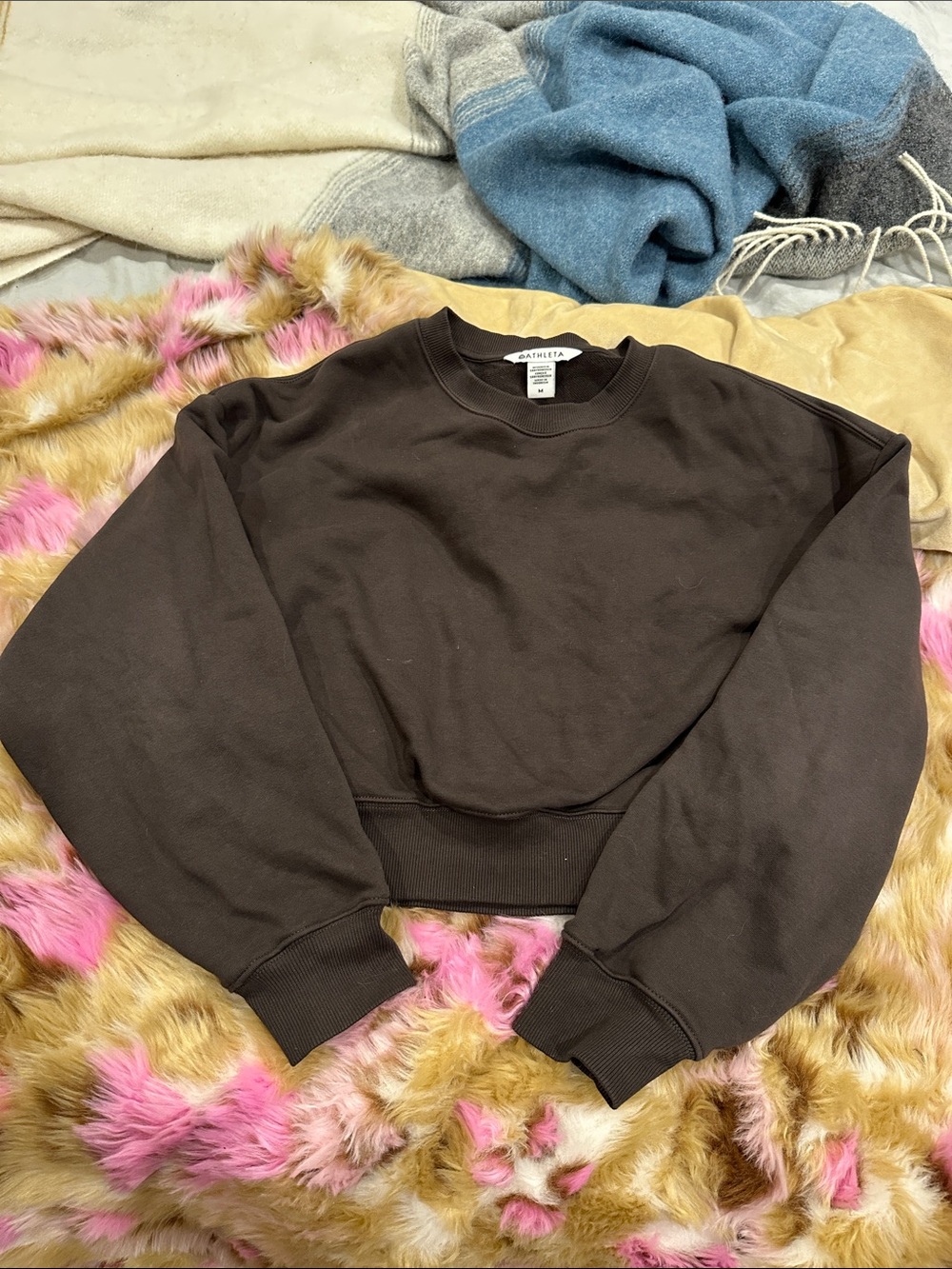 Athleta super soft cropped crewneck
